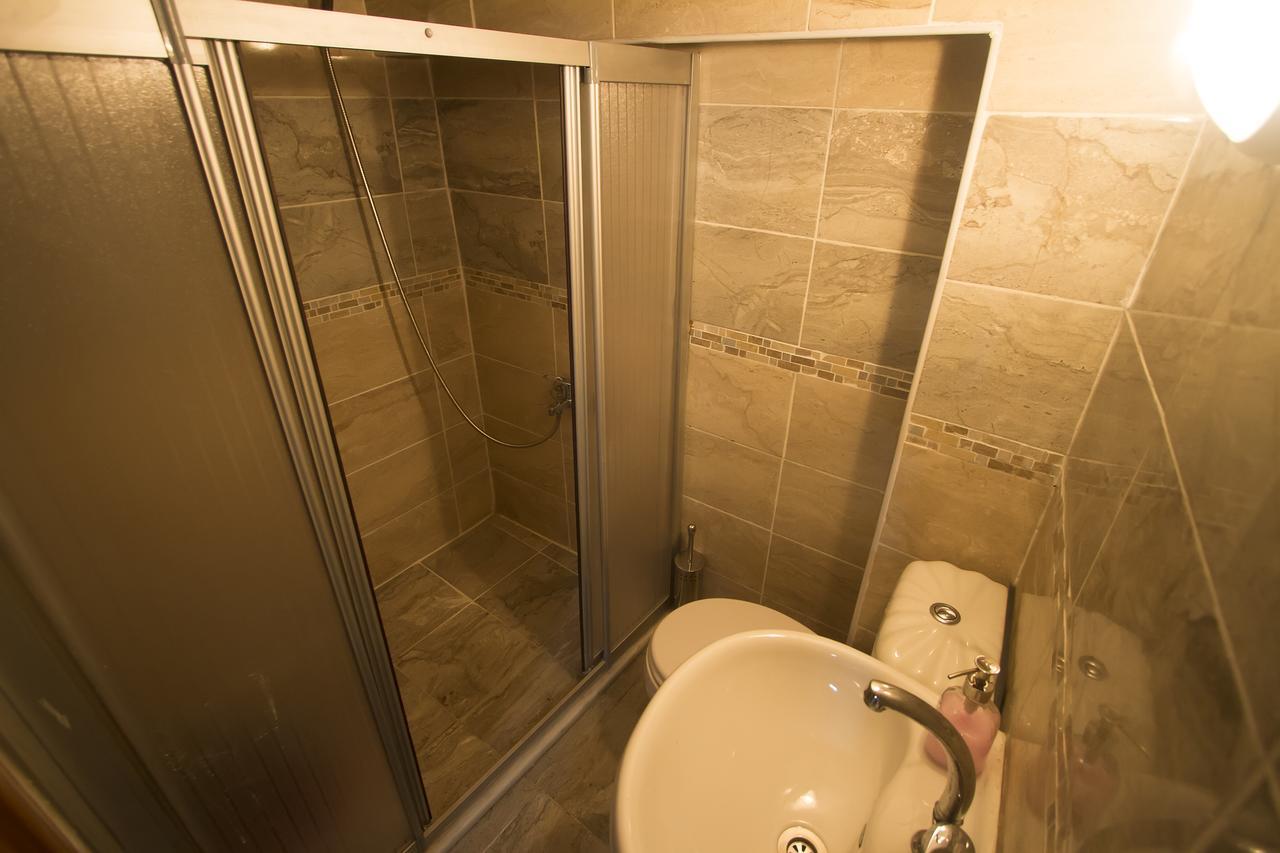 Отель Istanbul Erasmus House Экстерьер фото