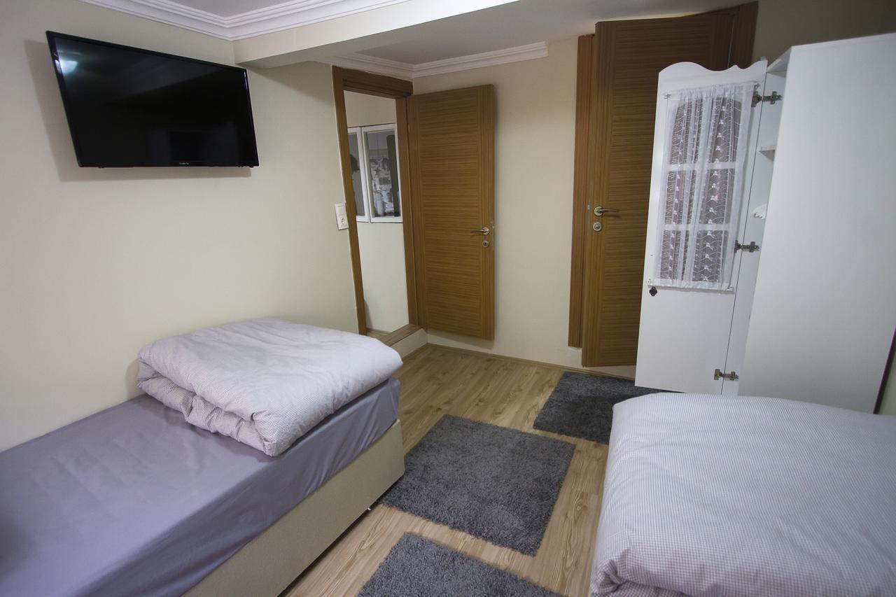 Отель Istanbul Erasmus House Экстерьер фото
