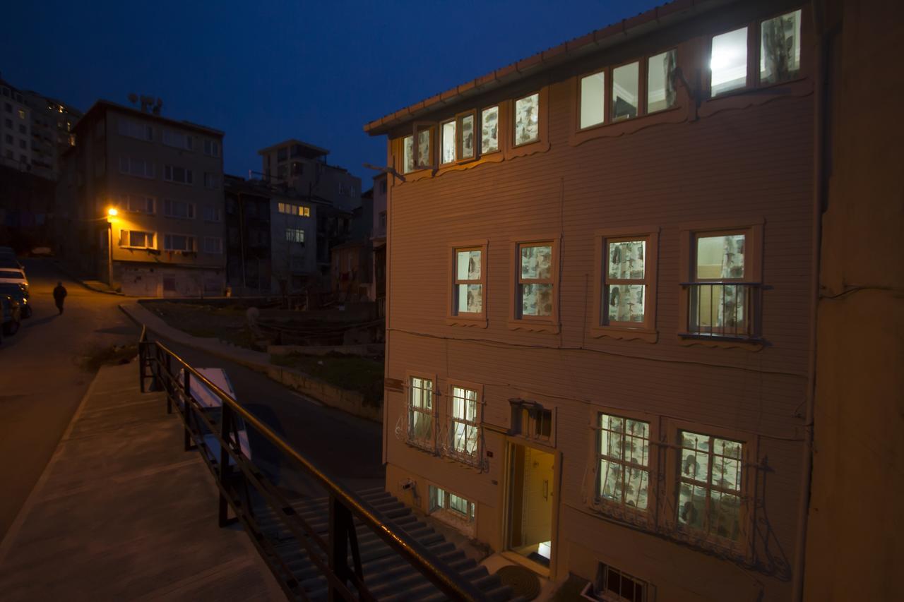 Отель Istanbul Erasmus House Экстерьер фото