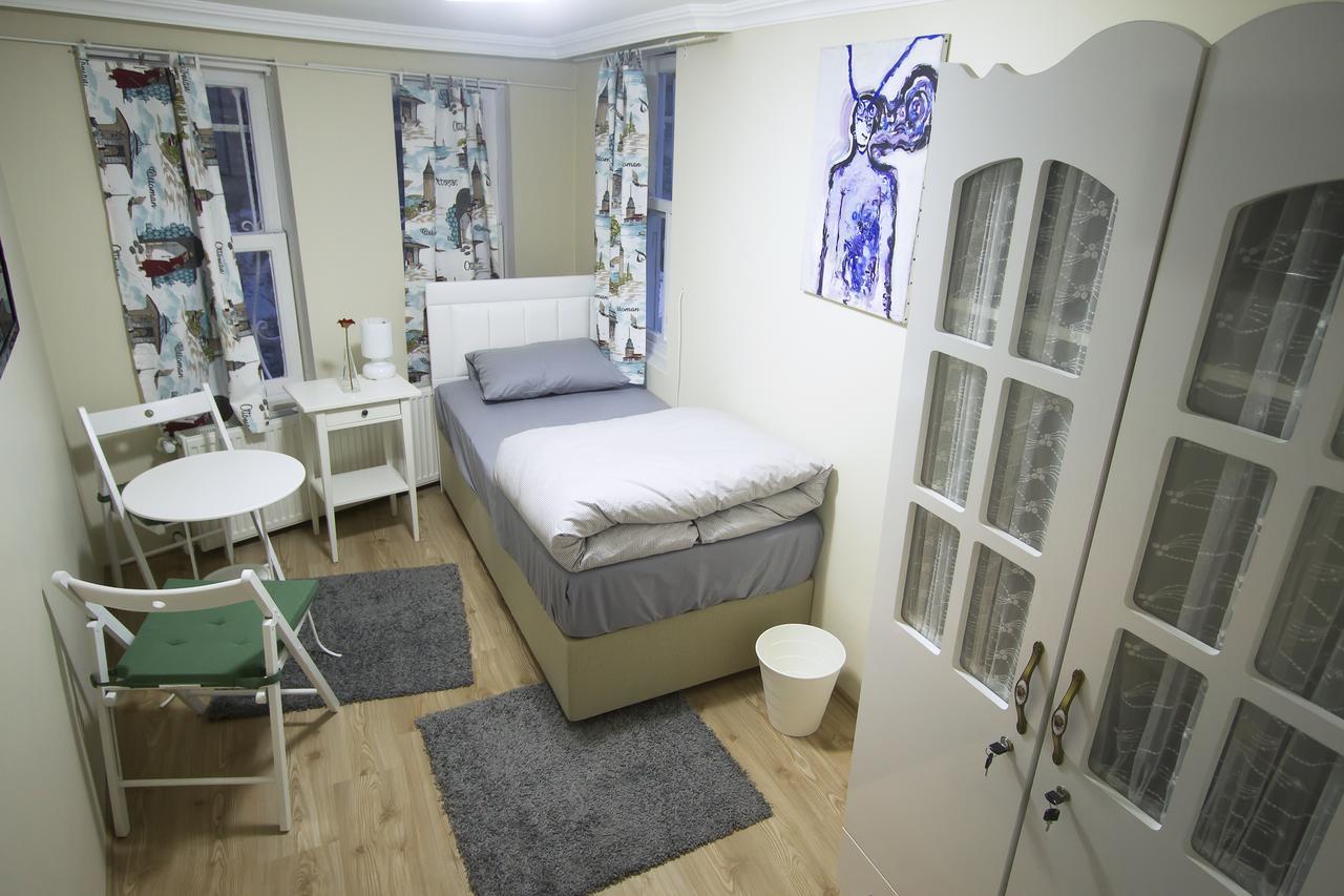 Отель Istanbul Erasmus House Экстерьер фото